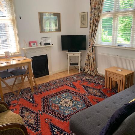 Old School Apartment 1 First Floor Bury St. Edmunds Eksteriør billede